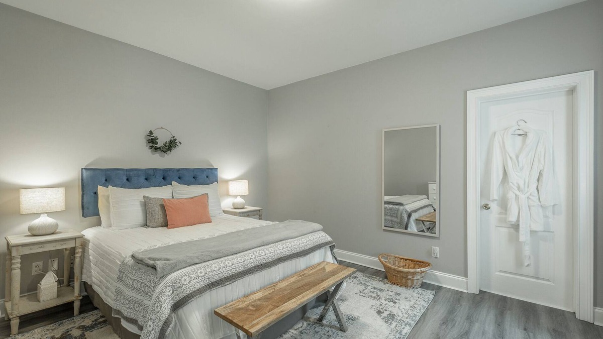 North Chattanooga Apartment | Purple Aster - a PMI Scenic City Vacation Rental