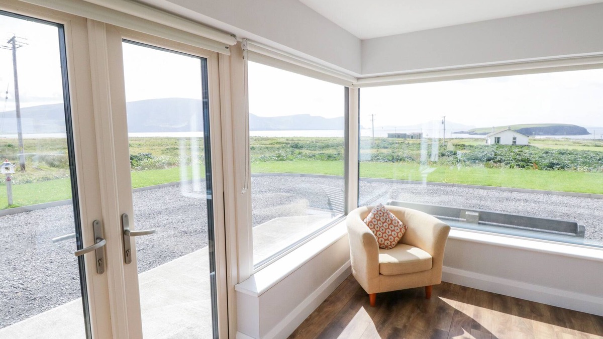 Achill Island Cottage | PURTEEN, family friendly, with open fire in Keel, County Mayo