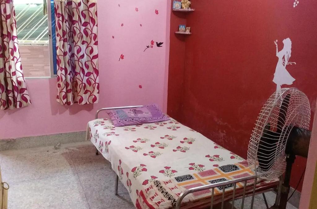 Dumdum Apartment | Pushpa Di Ghar