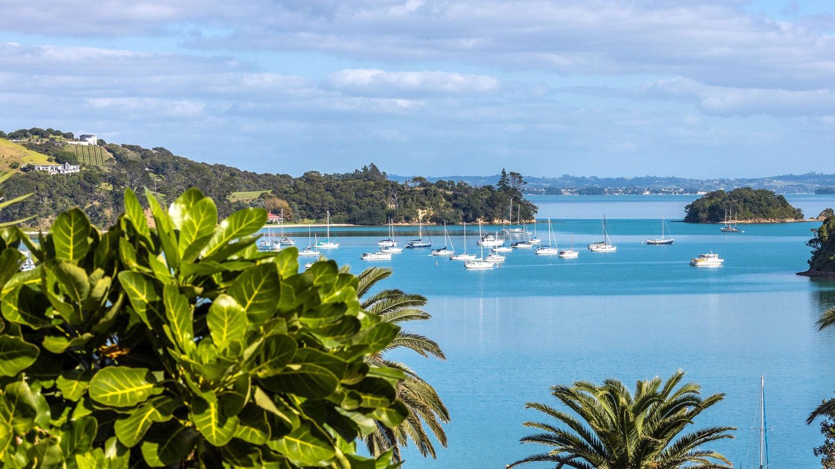 Ostend House | Putiki Bay Retreat WAIHEKE ISLAND *Private Listing*