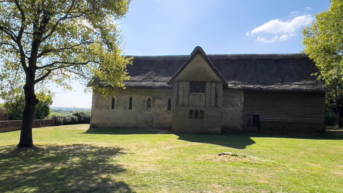 Sudbury Cottage | Putts Cottage - a romantic holiday cottage that sleeps 3 guests in 2 bedrooms