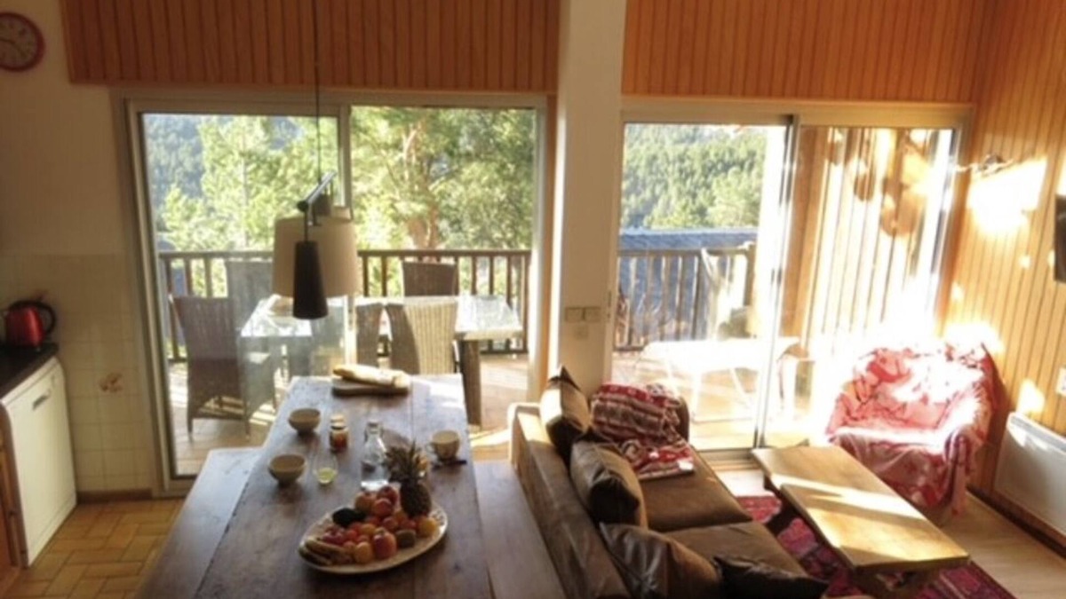 Puyvalador Ski Chalet | Puyvalador chalet with view