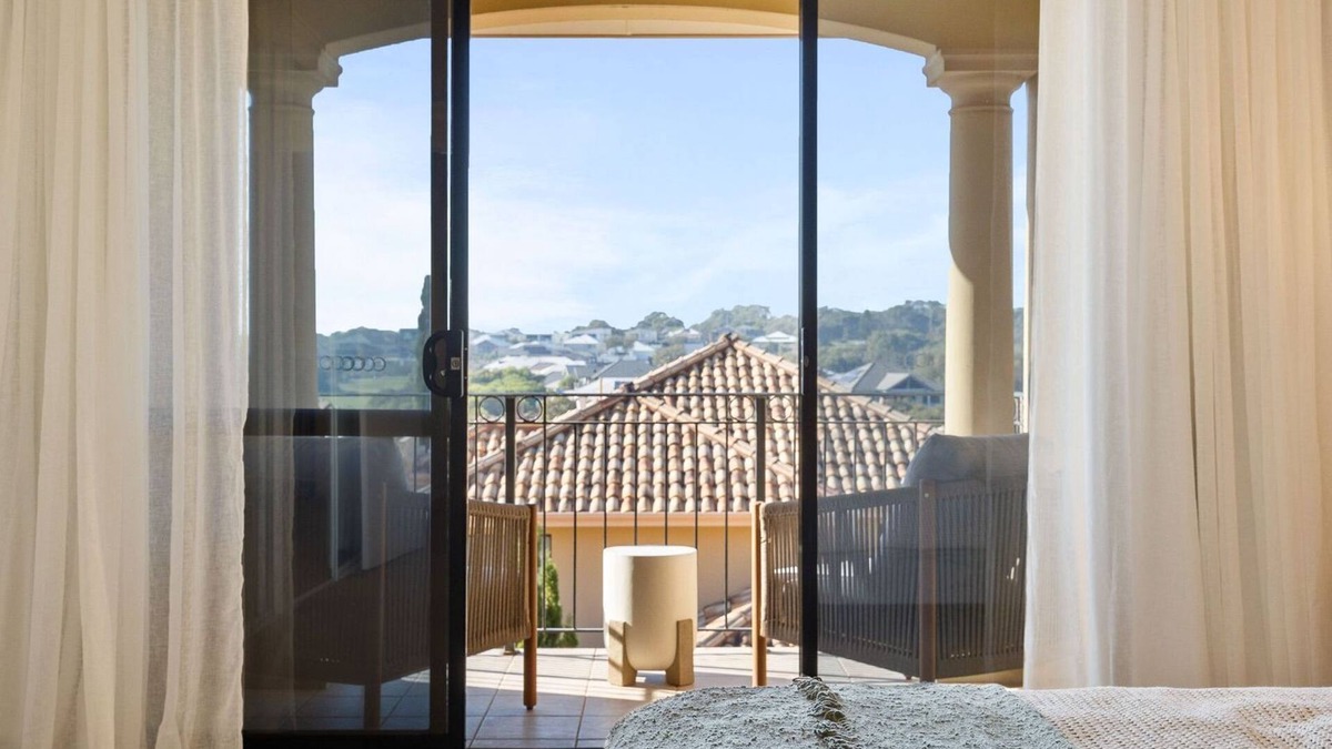 Dawesville House | Pyramids Hideaway – Pool, Beach & Golf Course