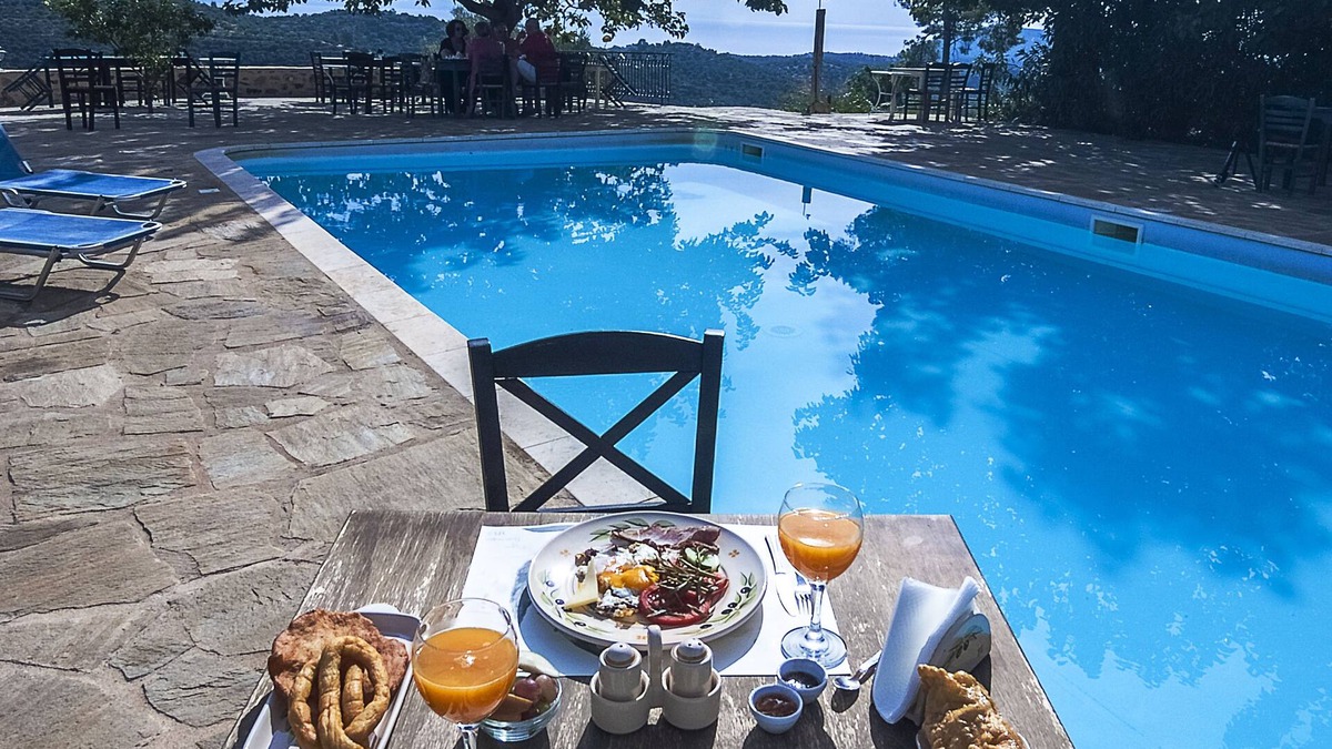 Rachi Hotel | Pyrgos Petropoulaki