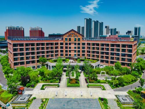 Cixi Hotel | Q-Box Ningbo Hangzhou Bay