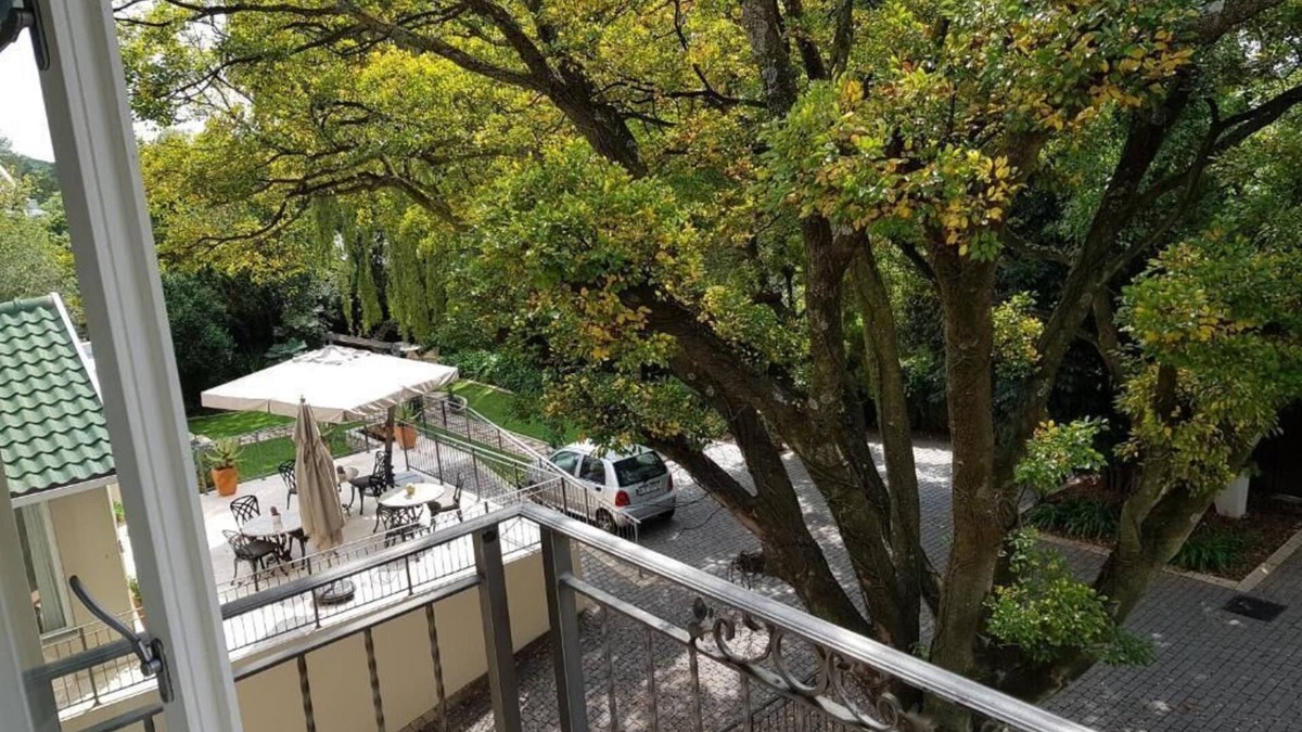 Greater Johannesburg Metropolitan Area Bed & Breakfast | Q on First