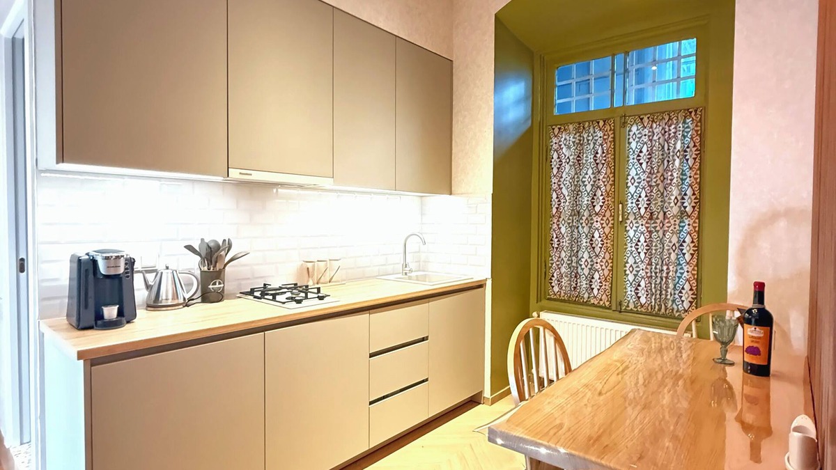 Tbilisi Apartment | Qeto's House