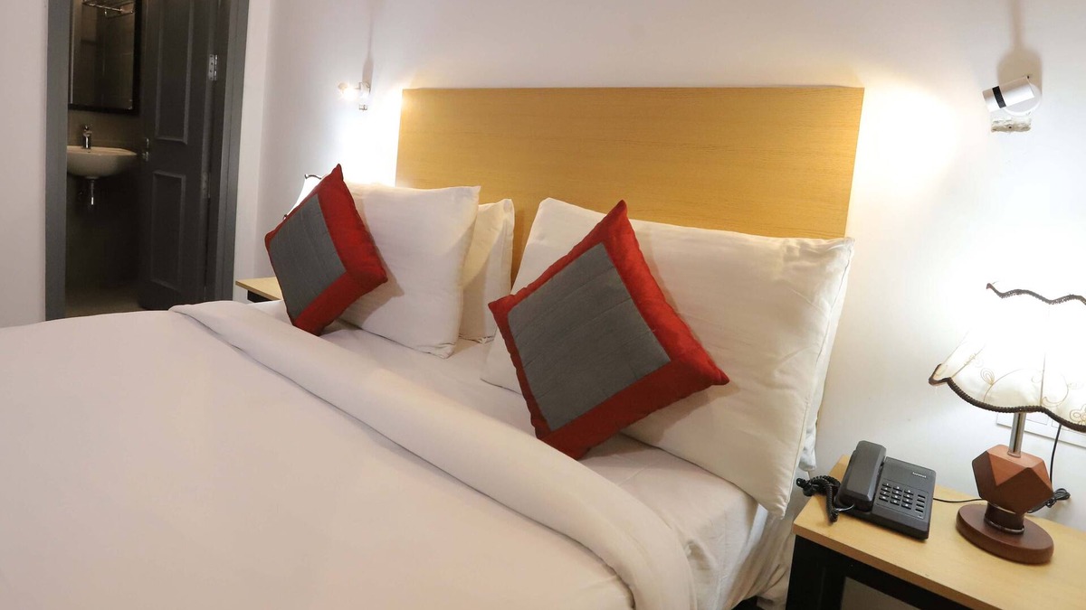 Anand Vihar Hotel | Qotel Hotel IP Residency