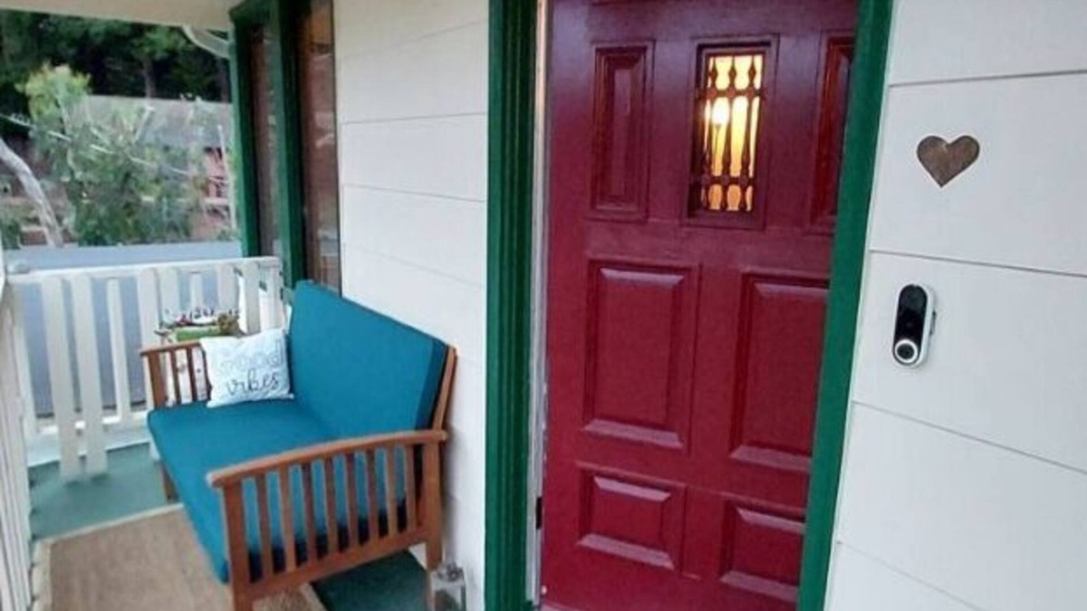 Eureka Apartment | Quaint 2-bedroom Apartment with safe offstreet parking in Eureka