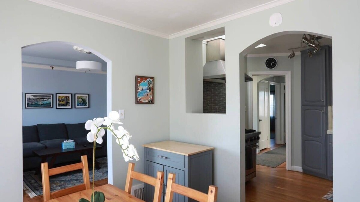 Parkside Apartment | Quaint 2BR/1BA Apt - 7 min walk to Ocean Beach