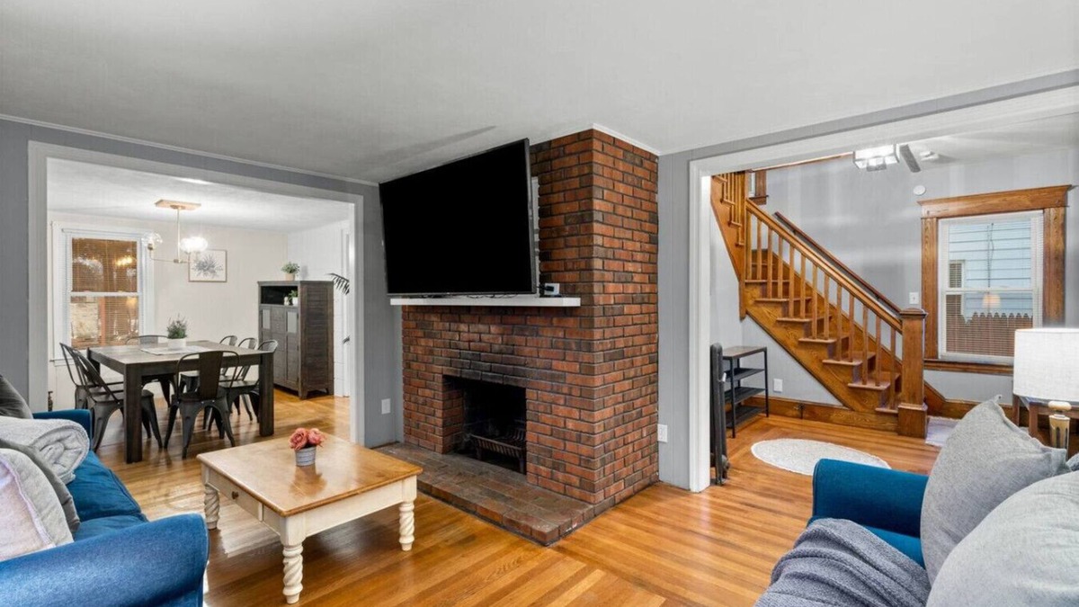 Pine Point House | Quaint 3 Bedroom Home