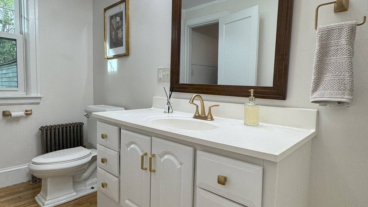 Holyoke House | Quaint Cape Style Brick 3-bedroom Home in Peaceful Pioneer Valley
