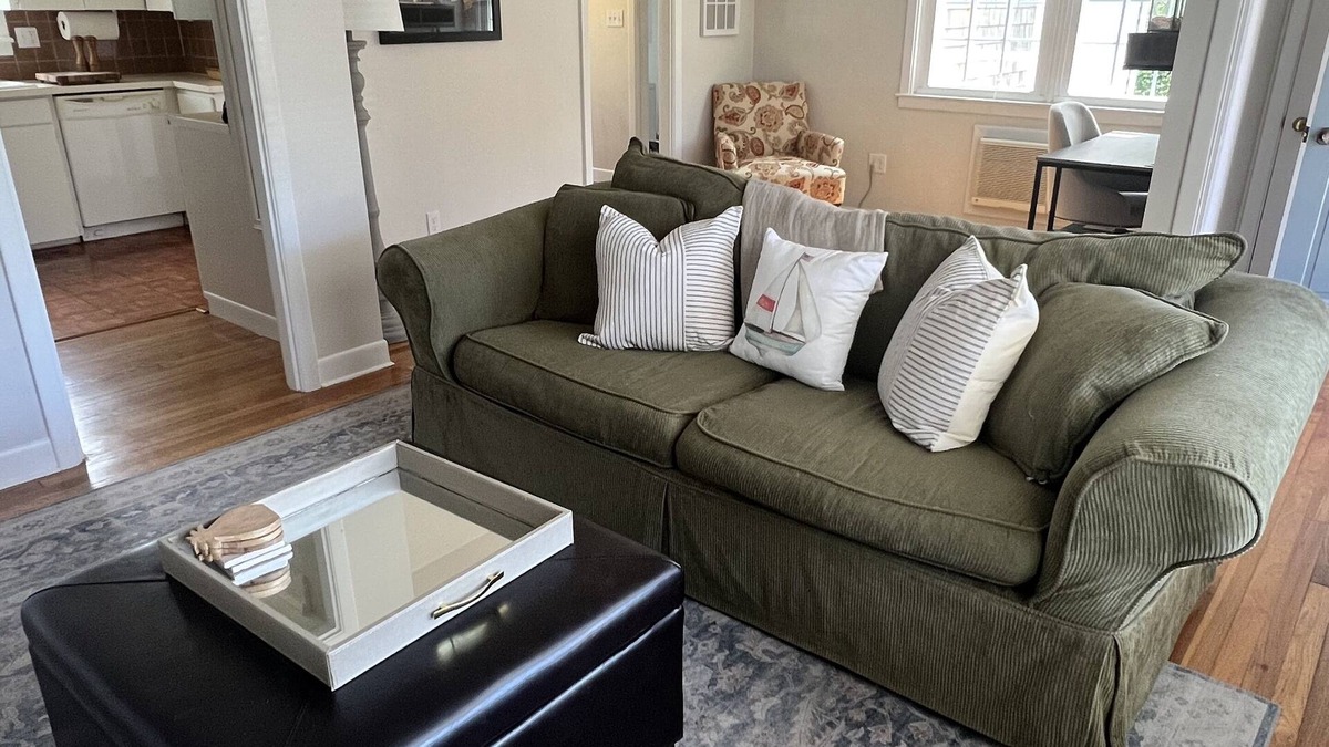 Dartmouth Apartment | Quaint Coastal Cottage in Padanaram