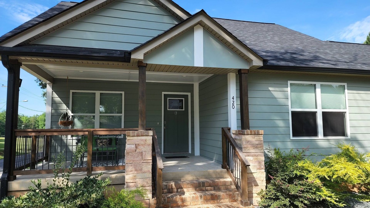 Waxhaw House | Quaint Condo in Waxhaw. Walking distance to all attractions!