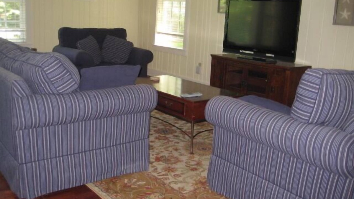 Wolfeboro Cottage | Quaint Cottage, Closse To Center Of Wolfeboro