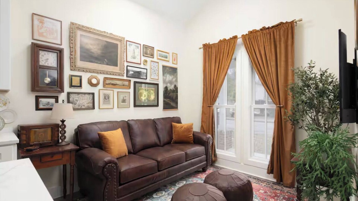 Northside District House | Quaint Cottage in Downtown Lexington 15 minutes to the Kentucky Horse Park
