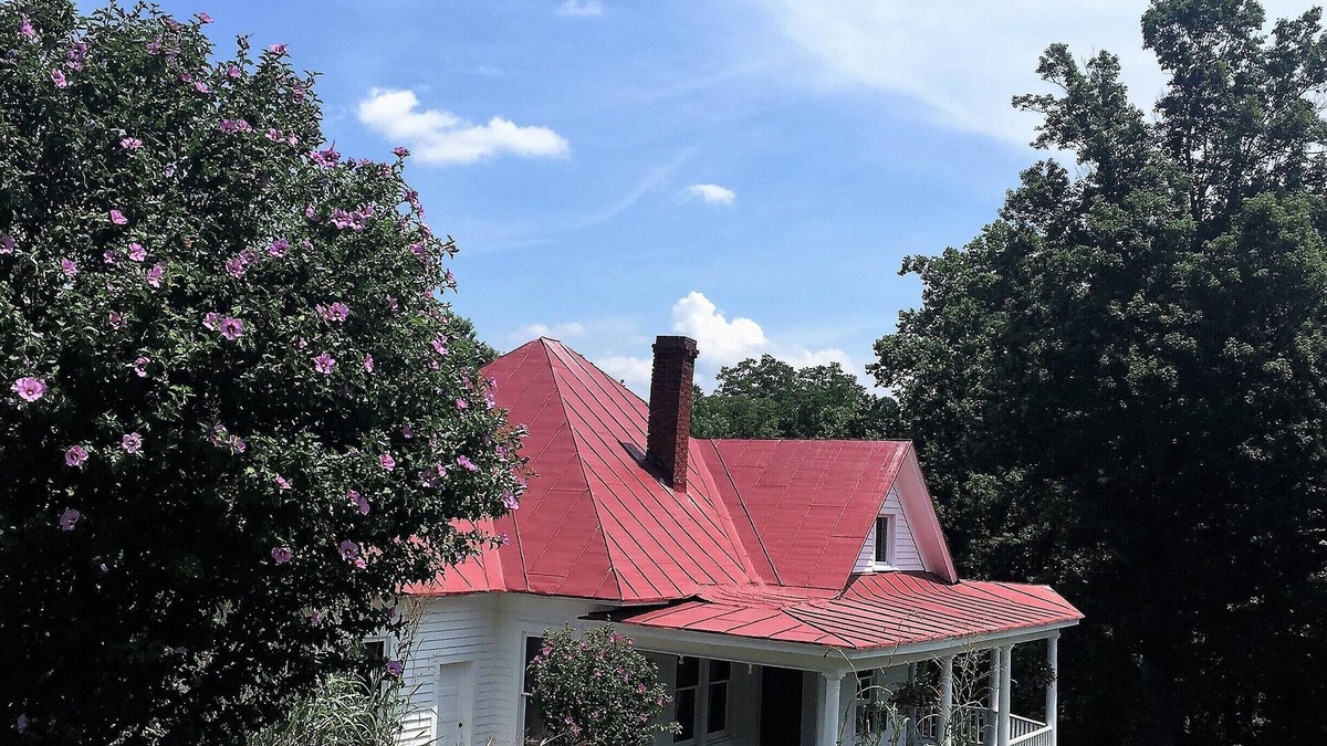 Eggleston House | Quaint Cottage Located 15 Miles From Blacksburg VA