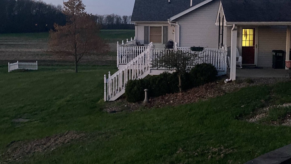 Hayden House | Quaint country home conveniently located in southern Indiana