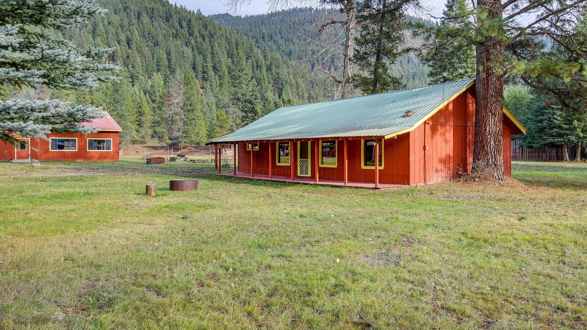 De Borgia Cabin | Quaint DeBorgia Retreat: Black Diamond Guest Ranch