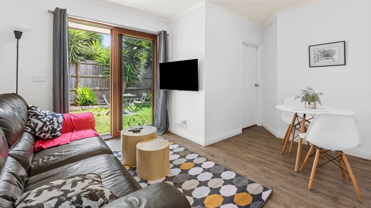 Norlane Apartment | Quaint & Fully Functional 1BR Retreat