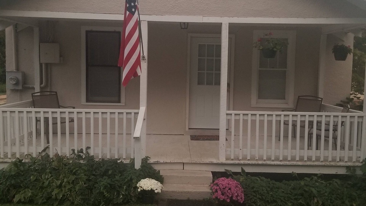 Van Buren House | Quaint Haven