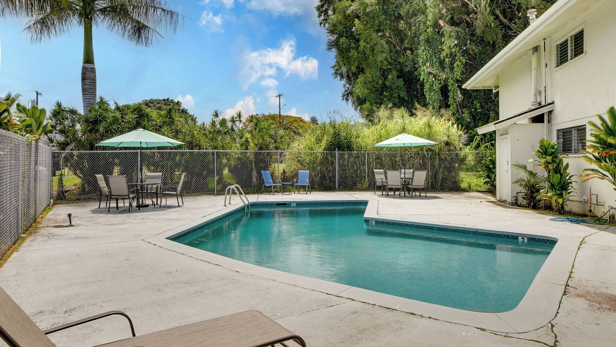 Hilo Condo | Quaint Hilo Vacation Rental w/Community Pool!