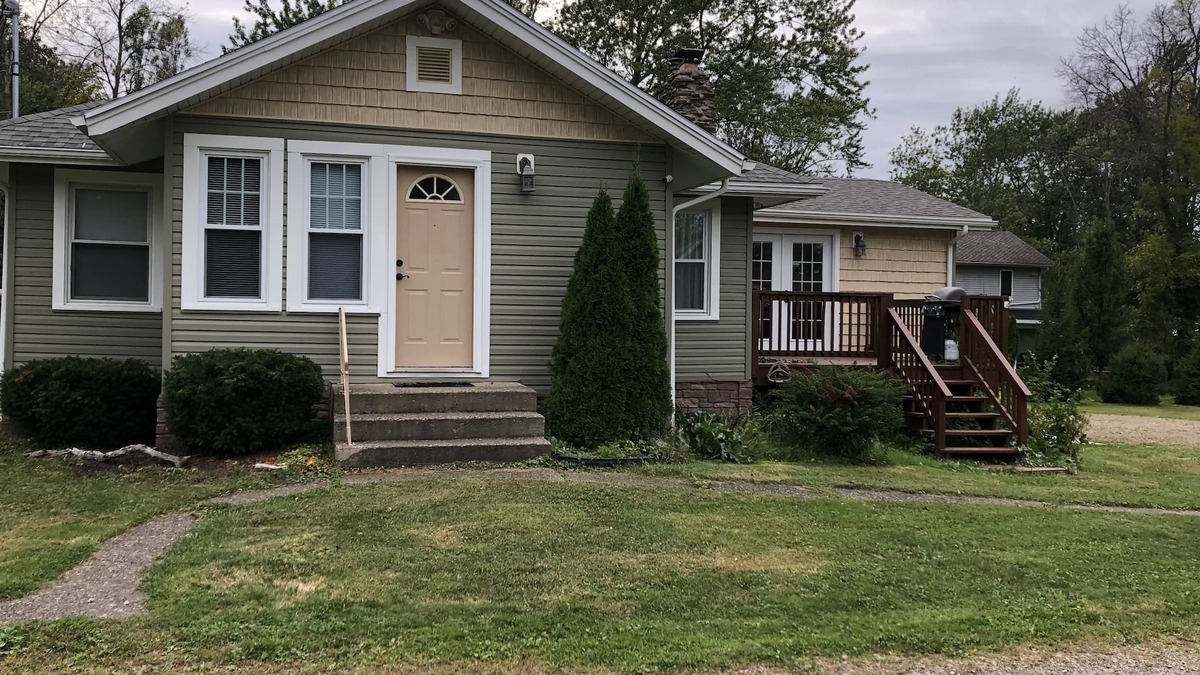Dunkirk House | Quaint Lake Erie Vacation Cottage
