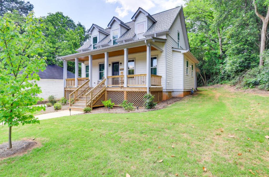 Newnan House | Quaint Newnan Vacation Rental Near State Park!