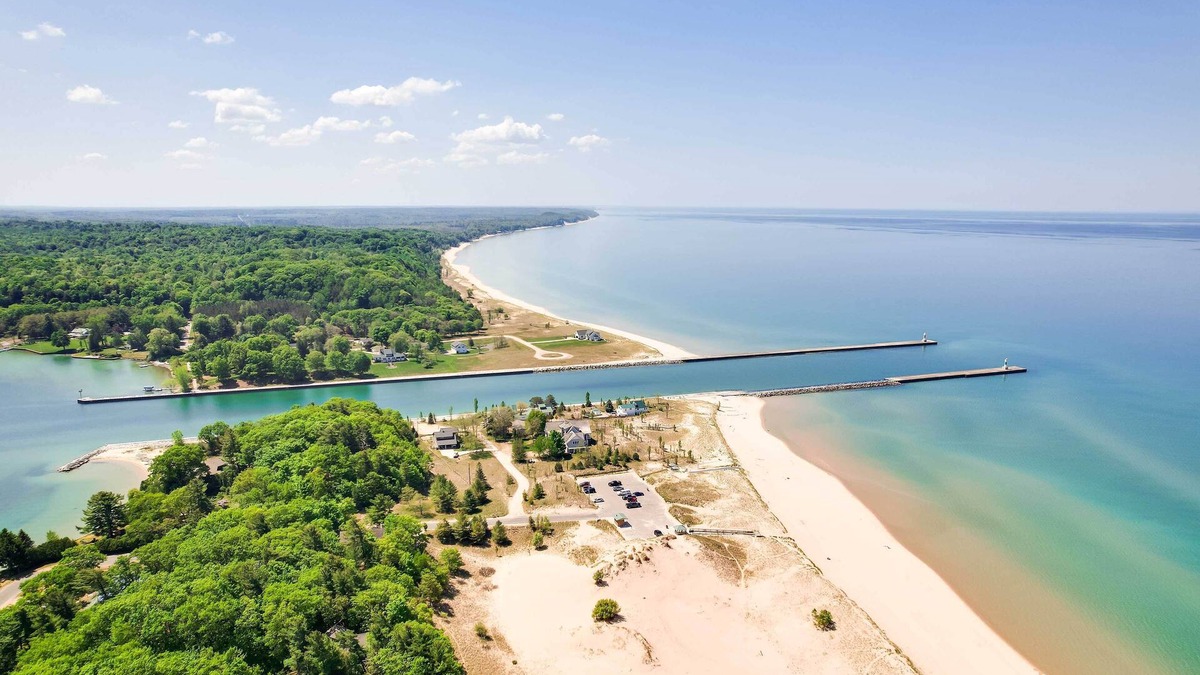 Onekama Condo | Quaint Onekama Condo: Walk to Portage Lake!
