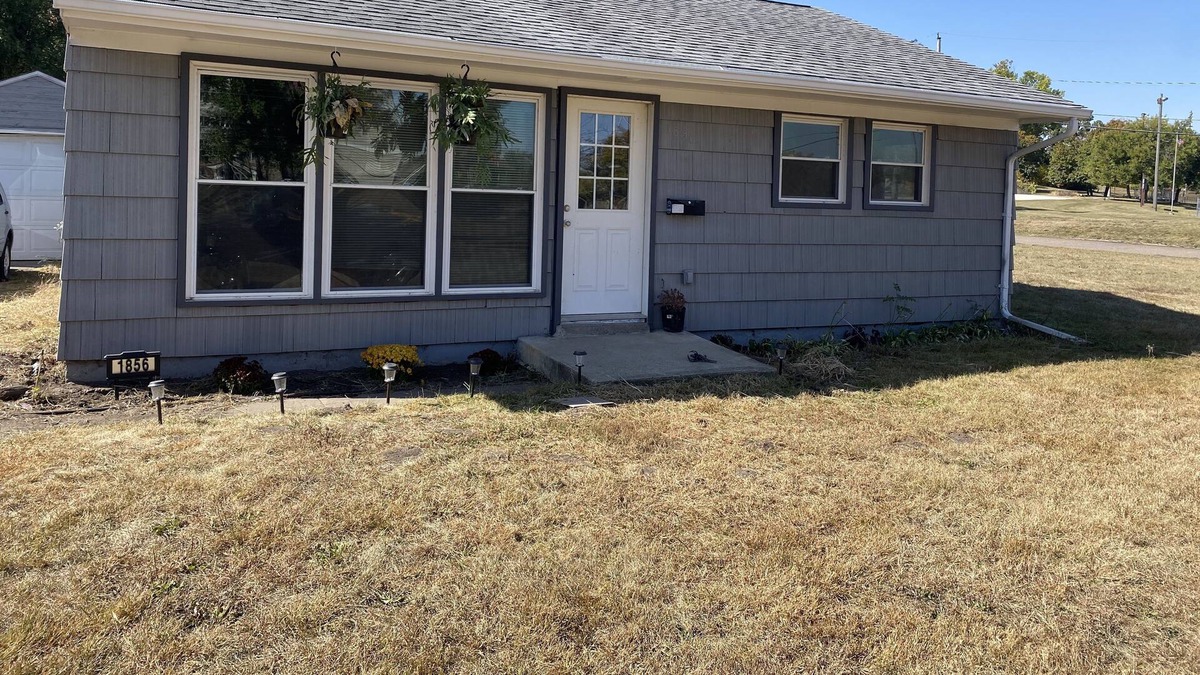 Cedar Rapids - Iowa City Cottage | Quaint river cottage