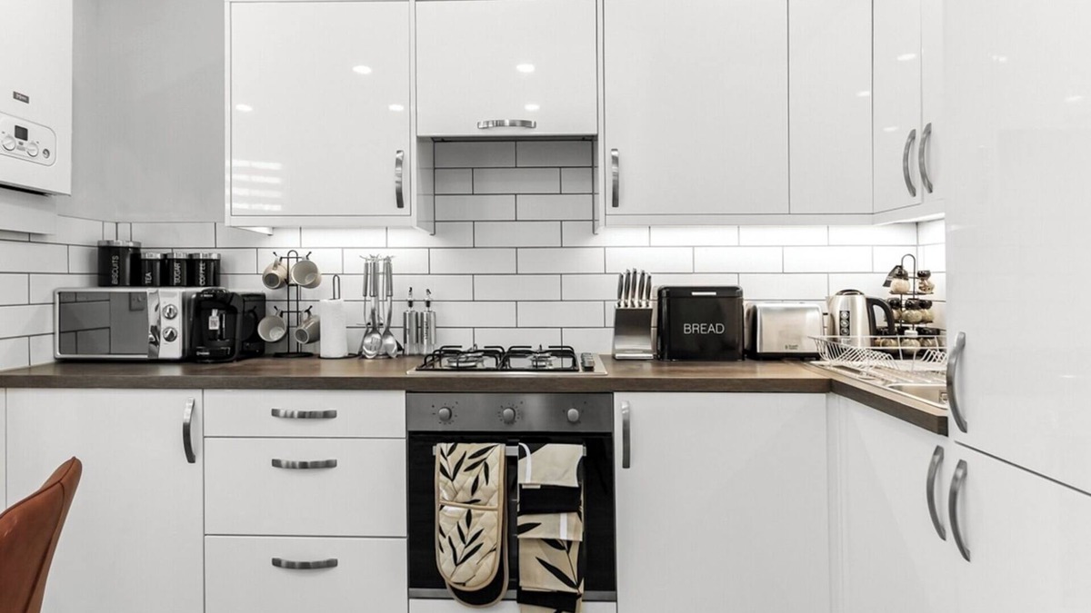 Livesey Apartment | Quaint Sanctuary in Bustling