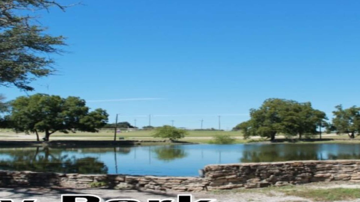 Copperas Cove House | Quaint SFR close to City Park and 15 minutes from Fort Hood