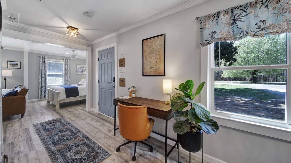 Rock Hill House | Quaint Studio in the heart of Rock Hill, SC - Near I-77 and sport complexes