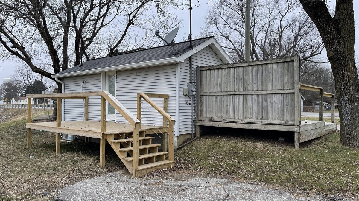 Bainbridge Apartment | Quaint, tiny home in the small town of Bainbridge. Newly remodeled.