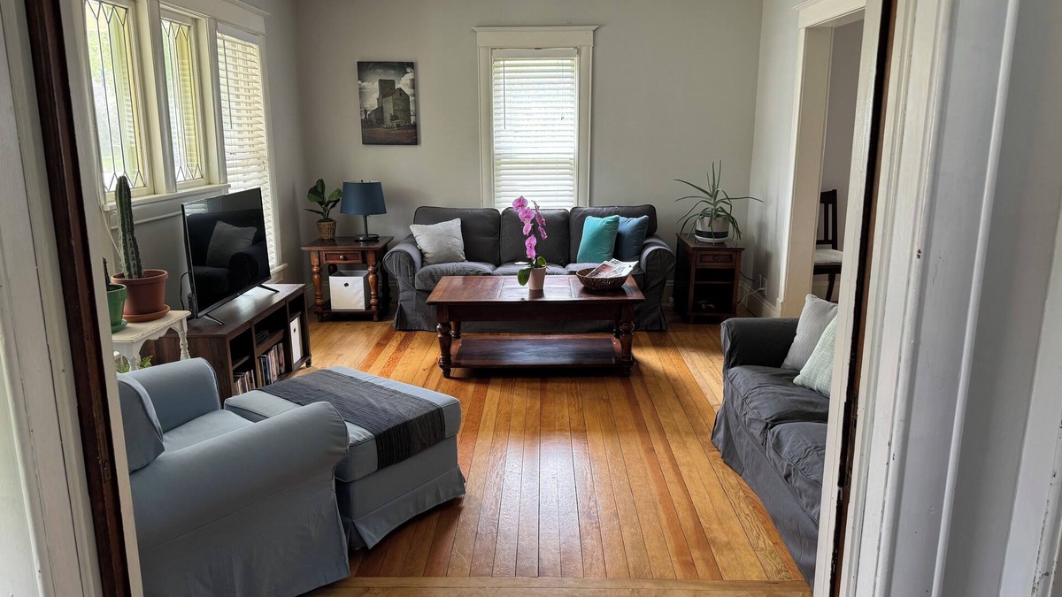 Brookings House | Quaint University Residence