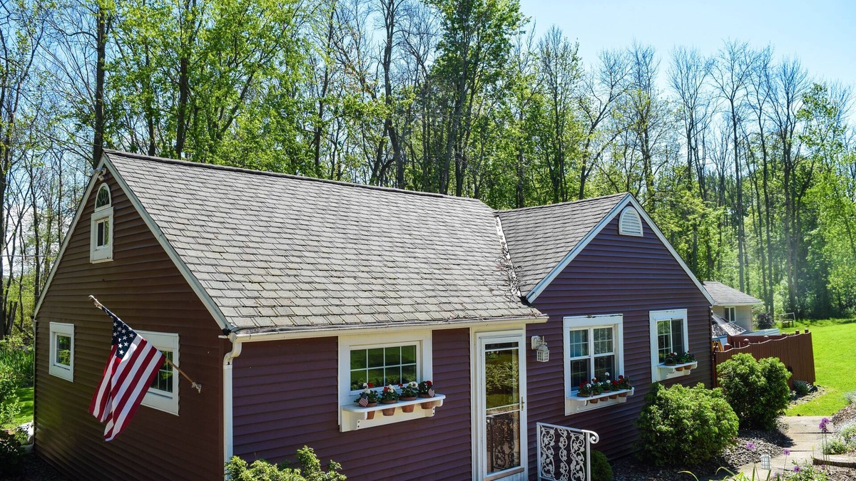 Hilton Cottage | Quaint Vacation Rental- Peaceful Cottage by Lake Ontario, Rochester, Hilton, NY