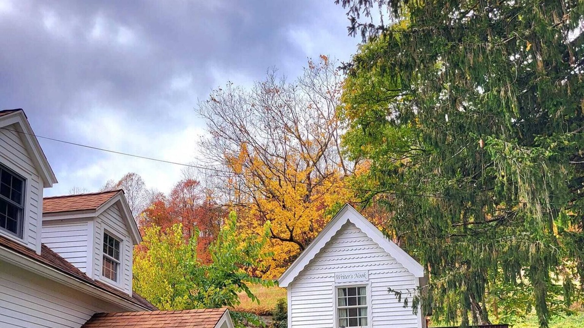 Moatsville Apartment | Quaint writer's nook on the river amongst Appalachian tranquility. Pet friendly!