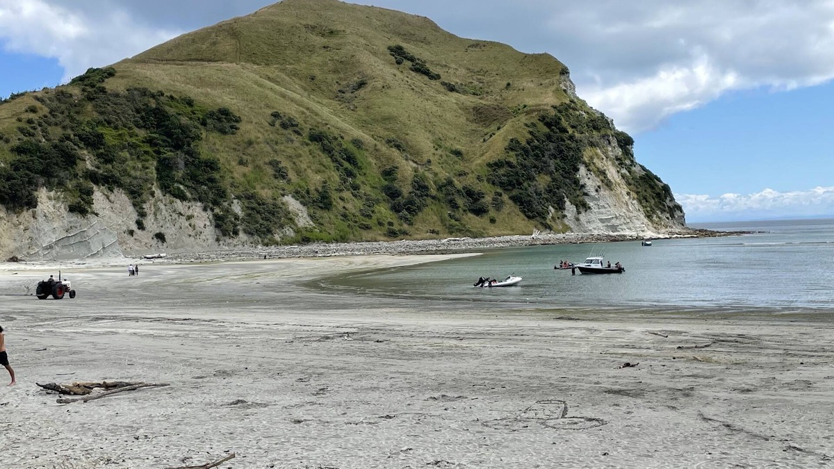 Mahia House | Quality bach in peaceful Mahia.