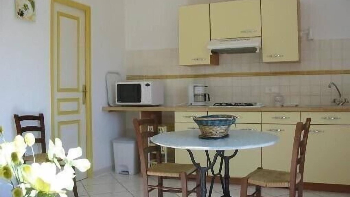 Vic-la-Gardiole Cottage | Quality cottages between sea and mountain, warm welcoming