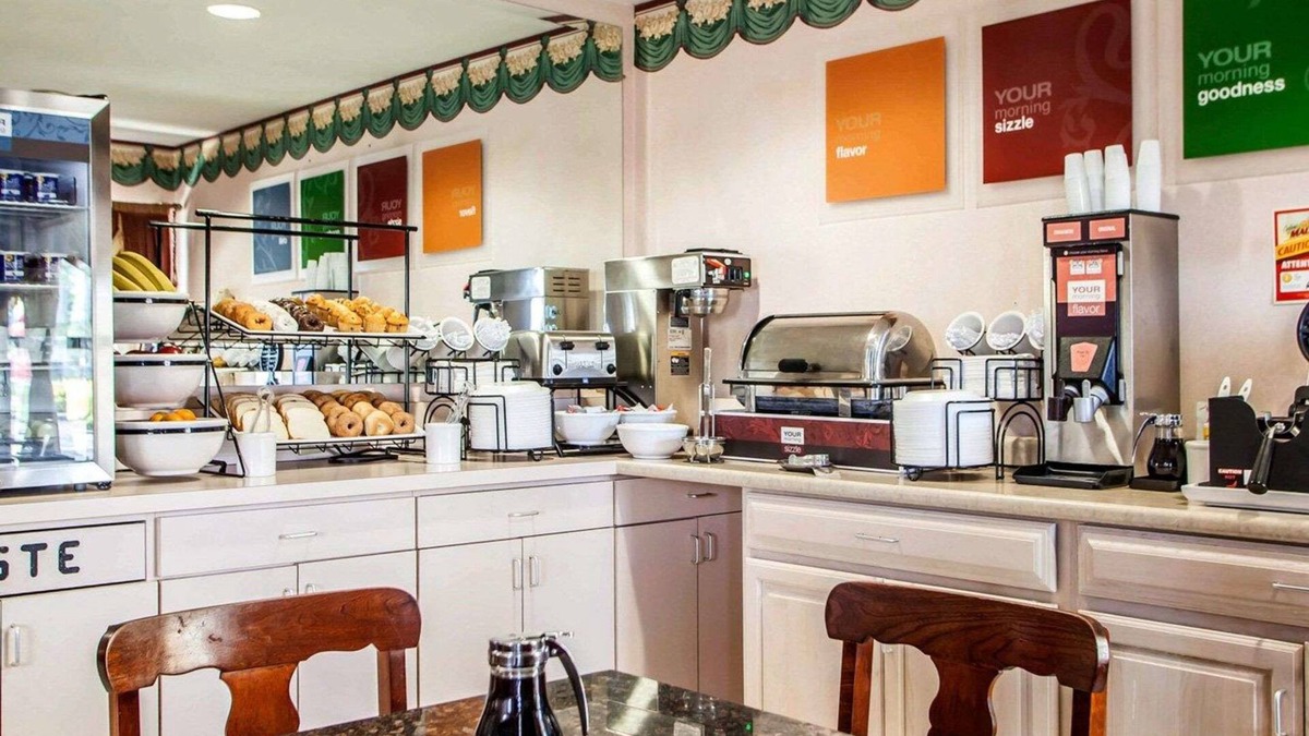 Arcola Hotel | Quality Inn Arcola
