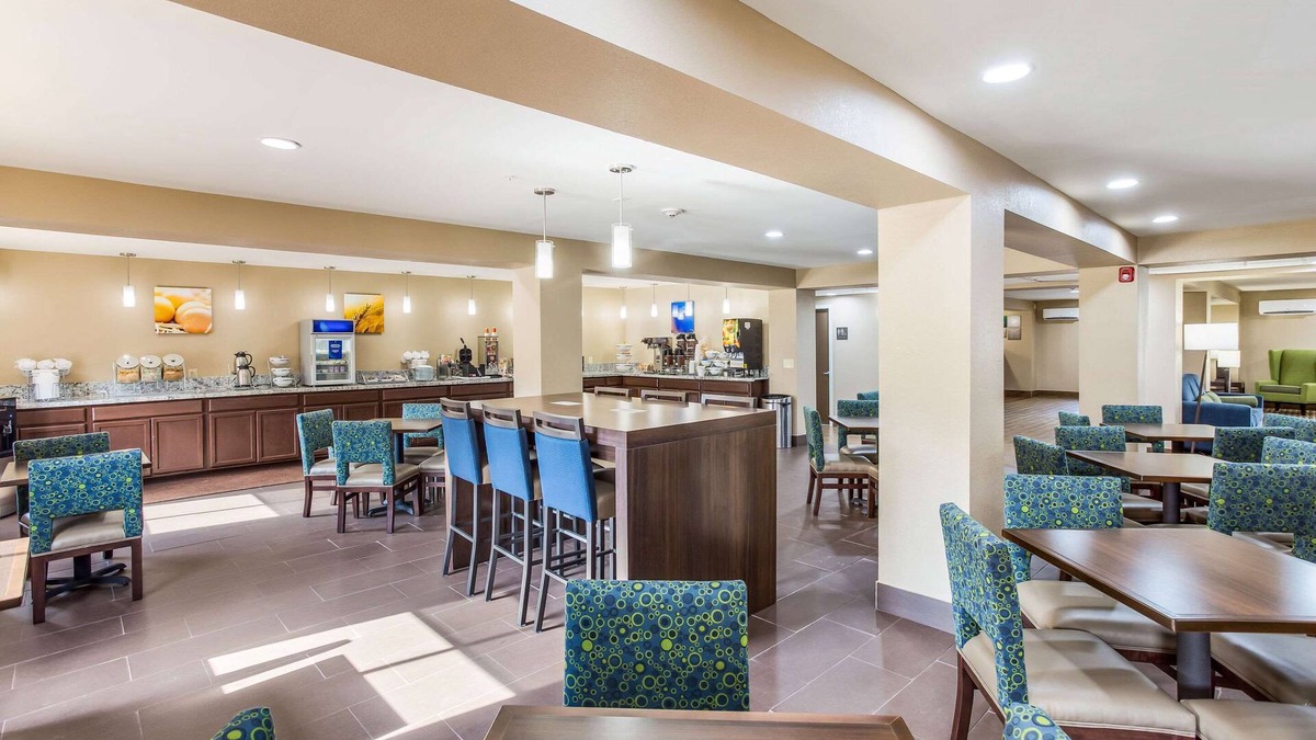 Tad Hotel | Quality Inn Charleston South