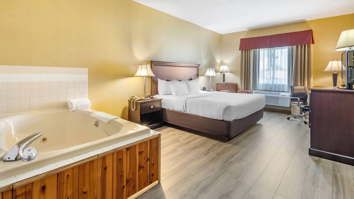 Greenville Hotel | Quality Inn Greenville North