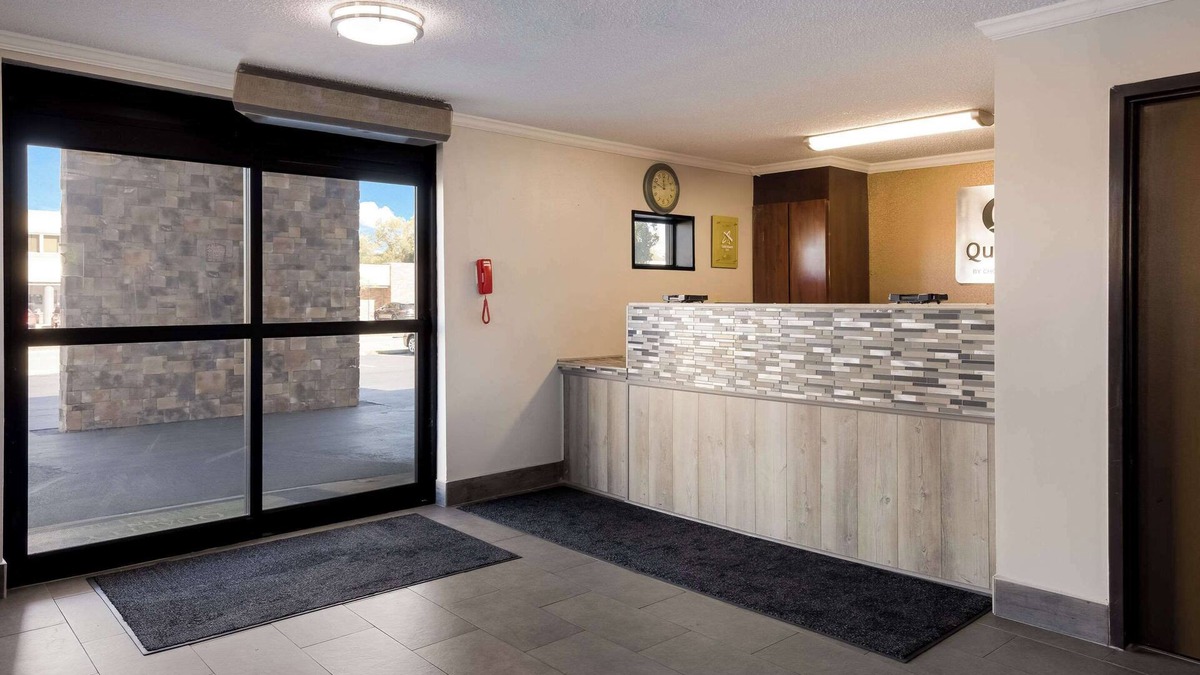 Canton Hotel | Quality Inn Hall of Fame