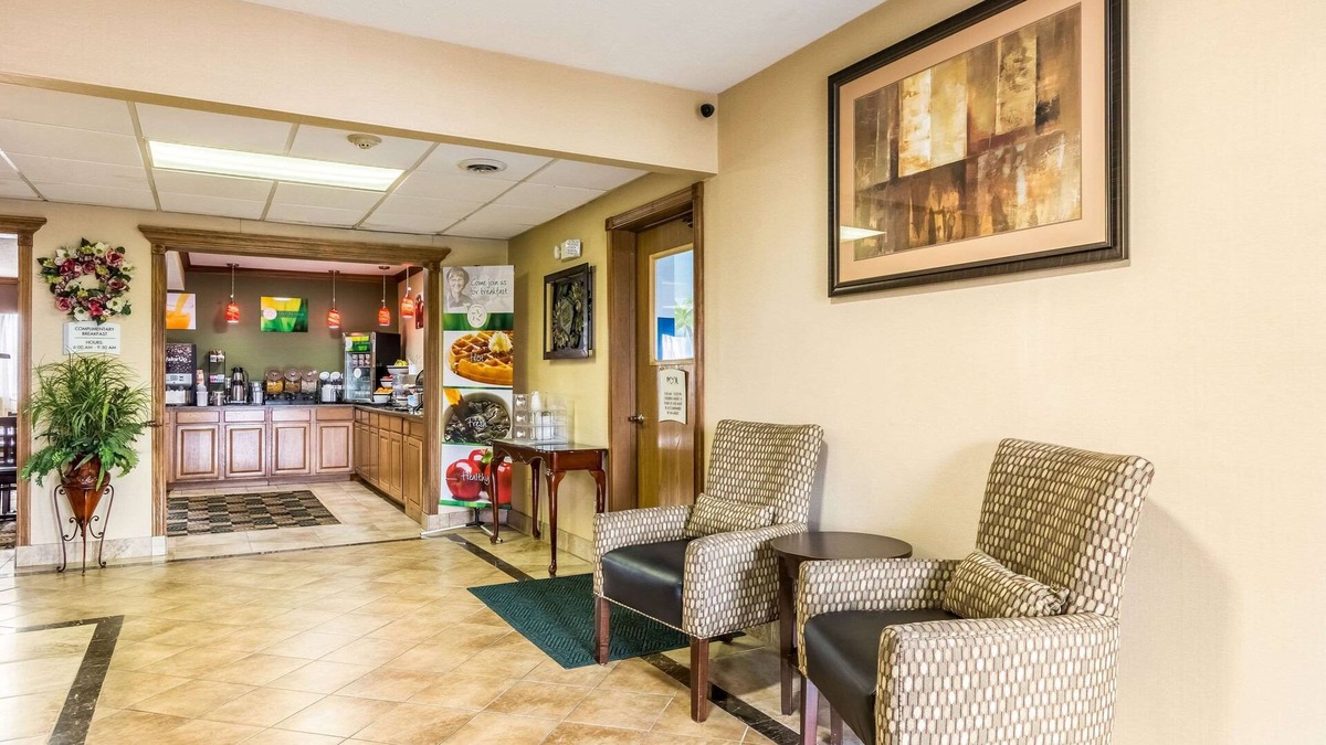 Batesville Hotel | Quality Inn I-74 Batesville