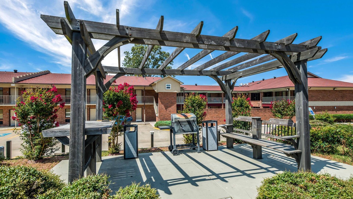 Jacksonville Hotel | Quality Inn Jacksonville near Little Rock Air Force Base