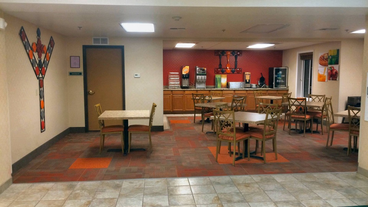 Junction City Hotel | Quality Inn Junction City - Near Fort Riley