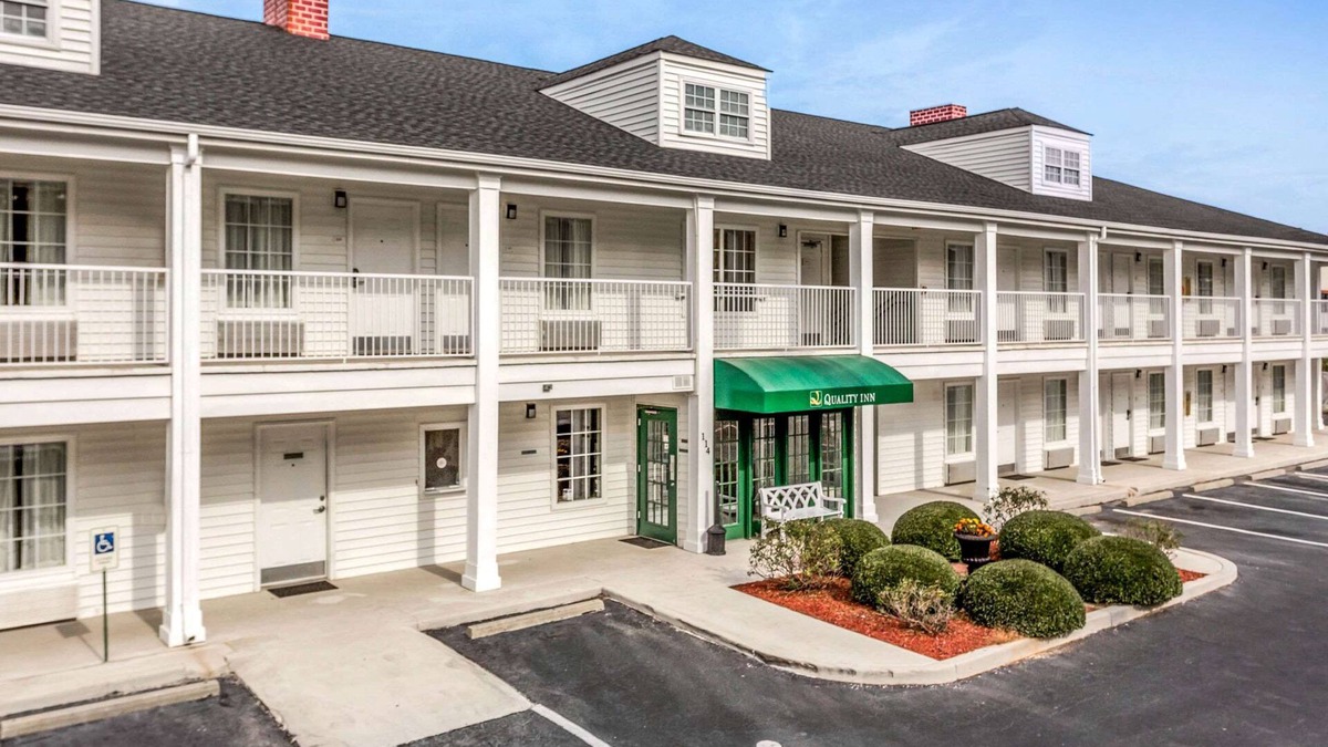Lancaster Hotel | Quality Inn Lancaster