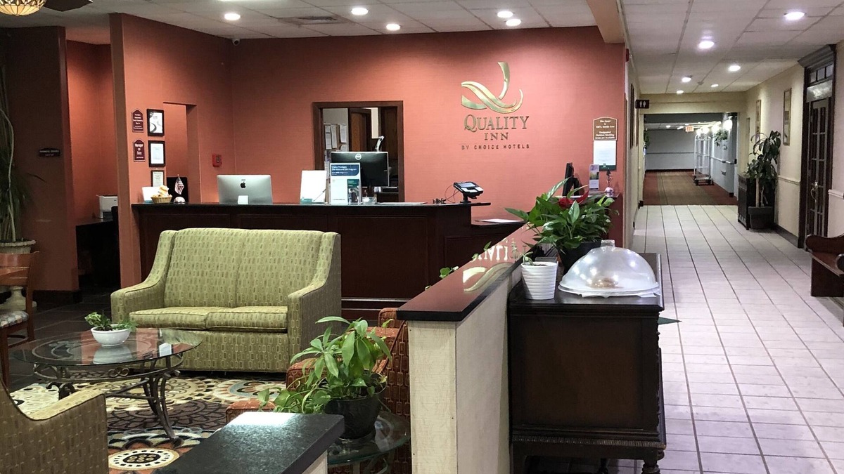 Mill Hall Hotel | Quality Inn Mill Hall - Lamar