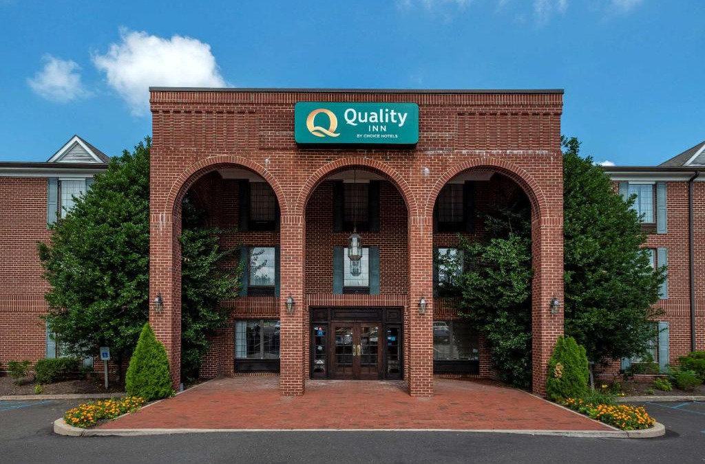 Lansdale Hotel | Quality Inn Montgomeryville-Philadelphia