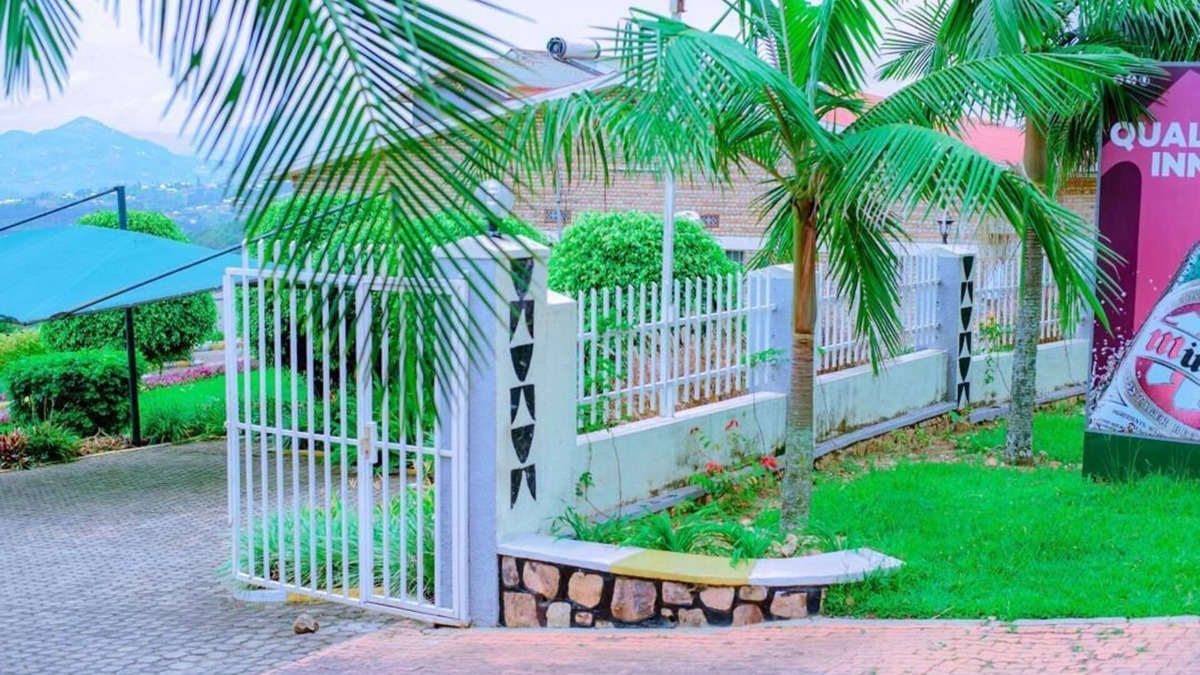 Nyanza Bed & Breakfast | Quality Inn Motel